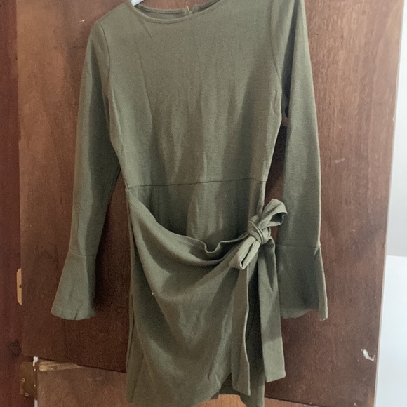 Color - army green - Picture 2 of 4